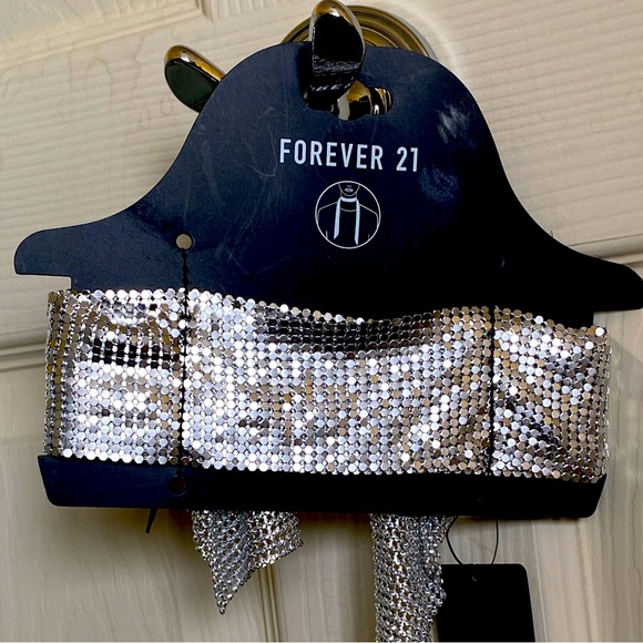 Forever 21 Accessories - Forever 21 Brand new never worn with tag Silver Metal Fashion Scarf